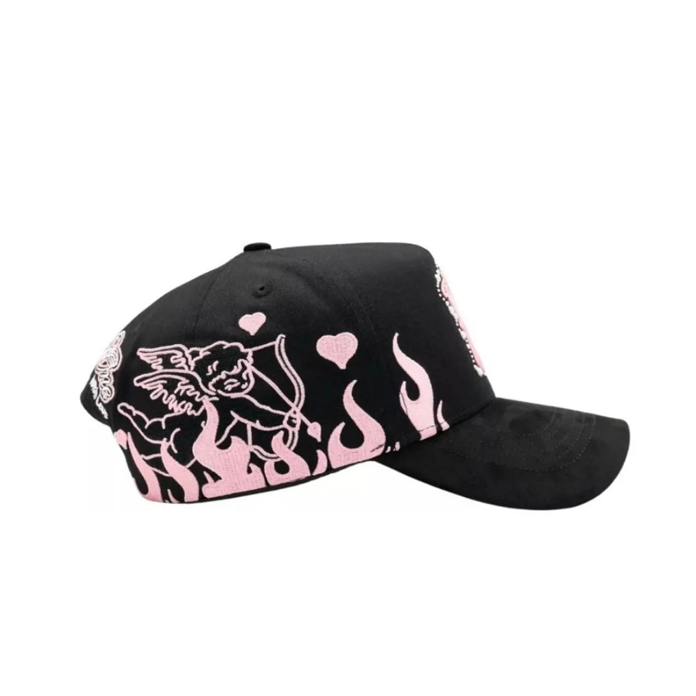 31 Hats “NY Pearls”