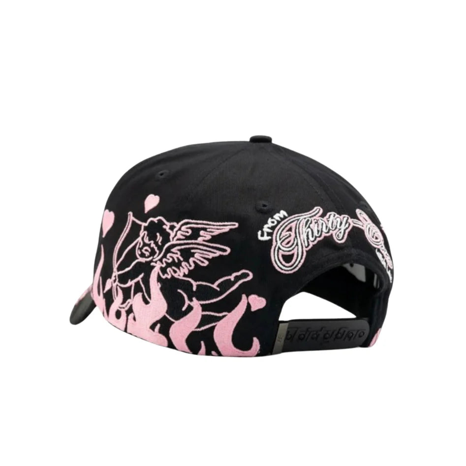 31 Hats “NY Pearls”