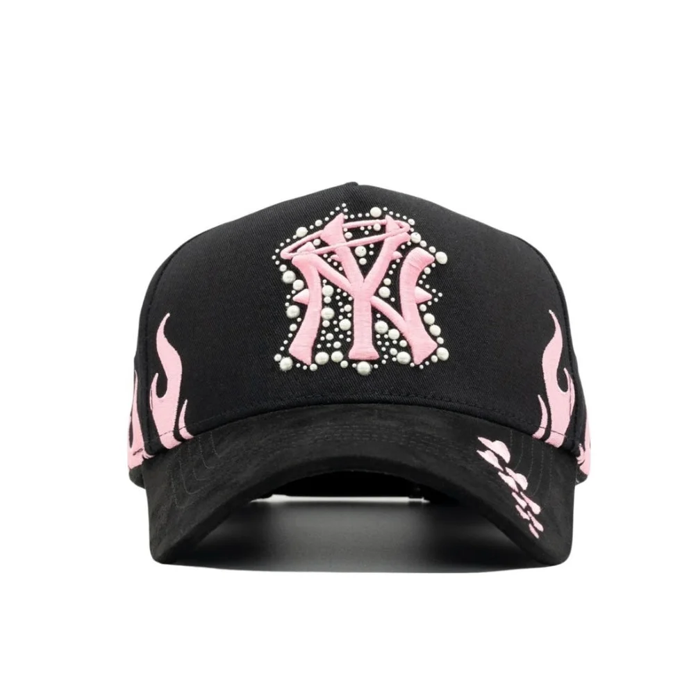 31 Hats “NY Pearls”